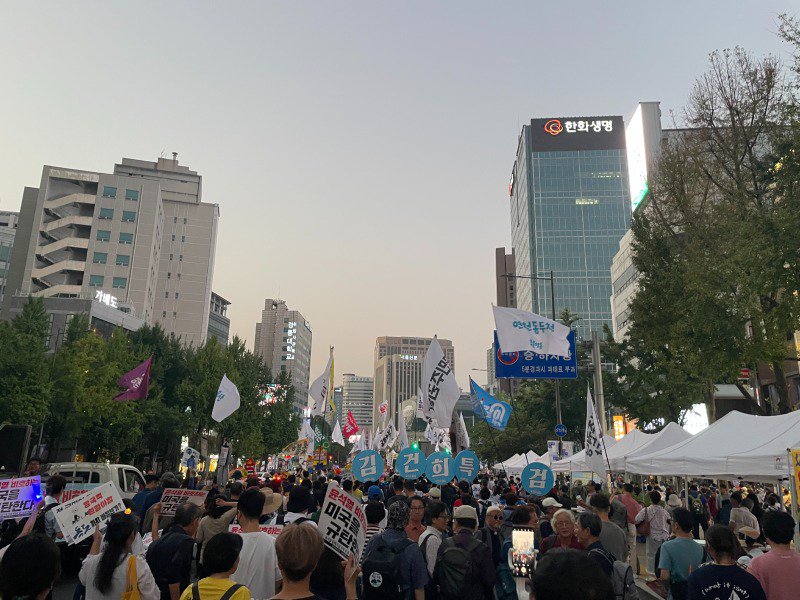 날씨가 풀렸으니 축제를 즐기러 갑시다!