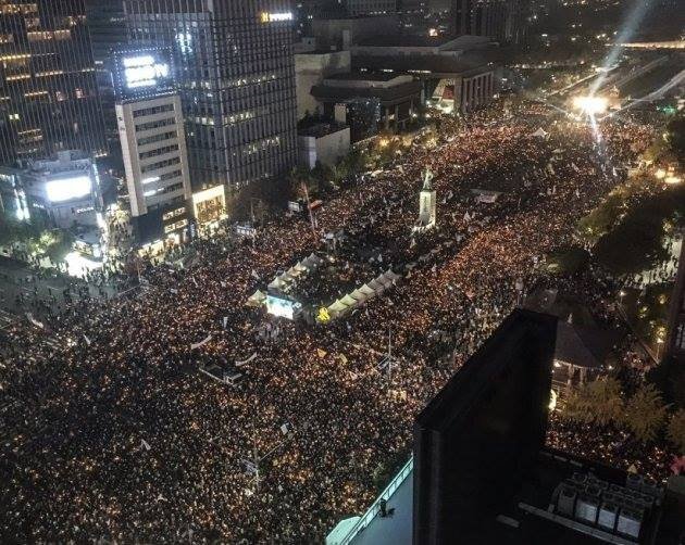 국힘이 윤건희 탄핵을 반대하며, 반대급부로 당연히 정당 해산 심판을 받게