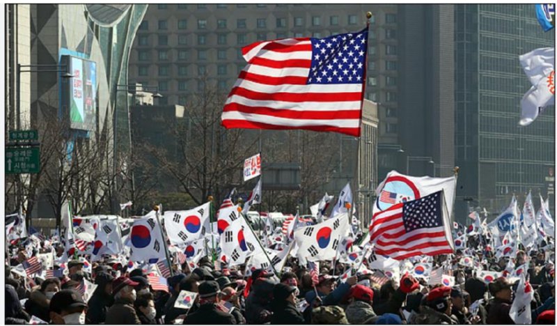 노예들의 사대는 지들끼리만 했음 합니다..남에게 강요하지 말고